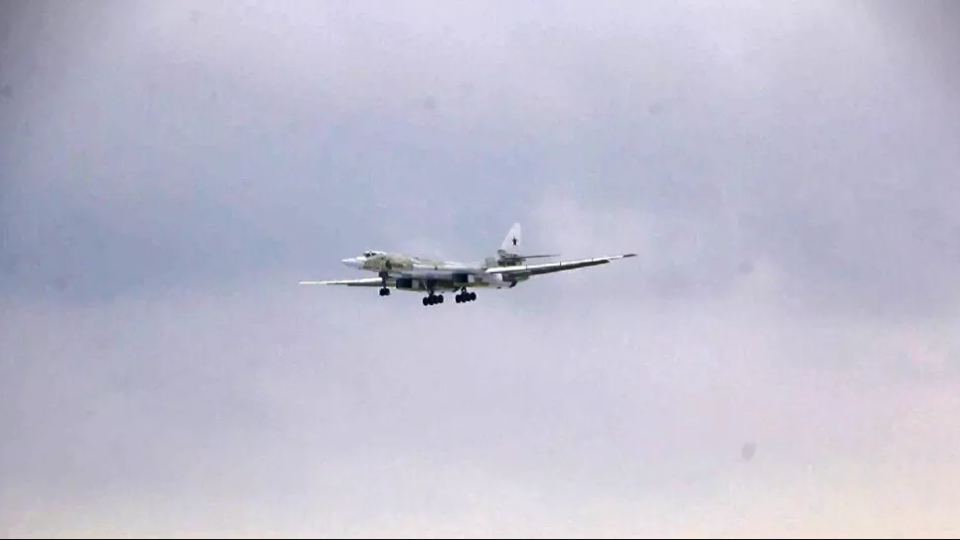 Yeni motorlarla donatılan Tu-160M bombardıman uçağı, ilk uçuşunu gerçekleştirdi